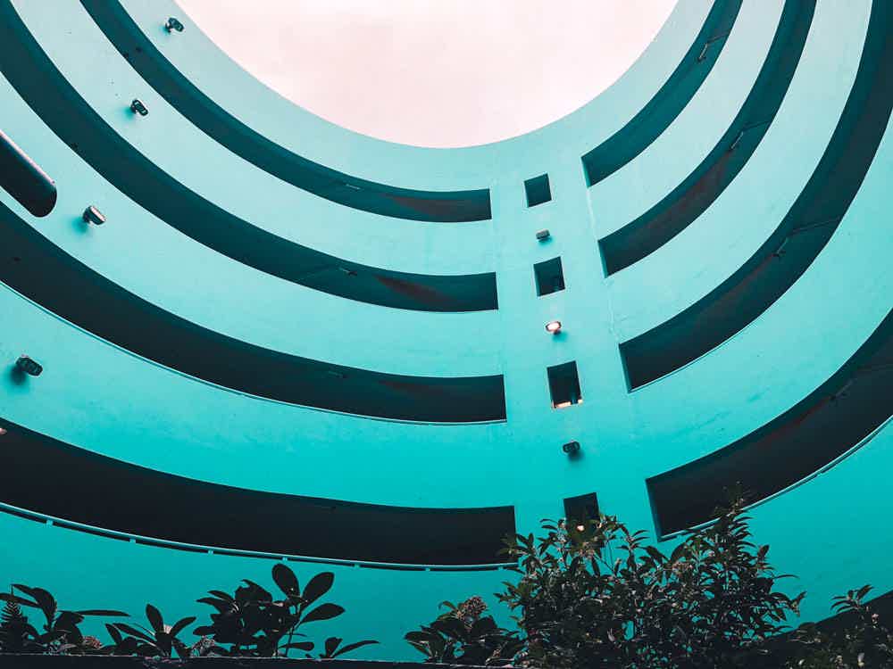 no lens building picture